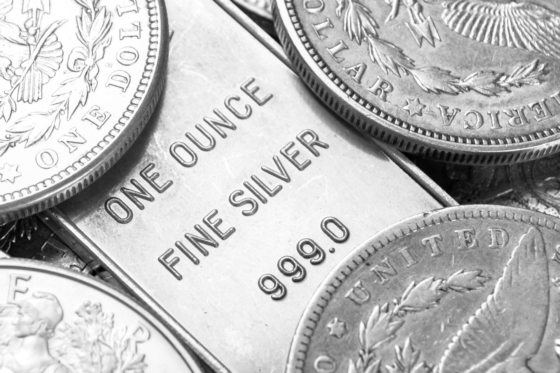 Dalle monete alle posate: qual è il valore dell’argento oggi?